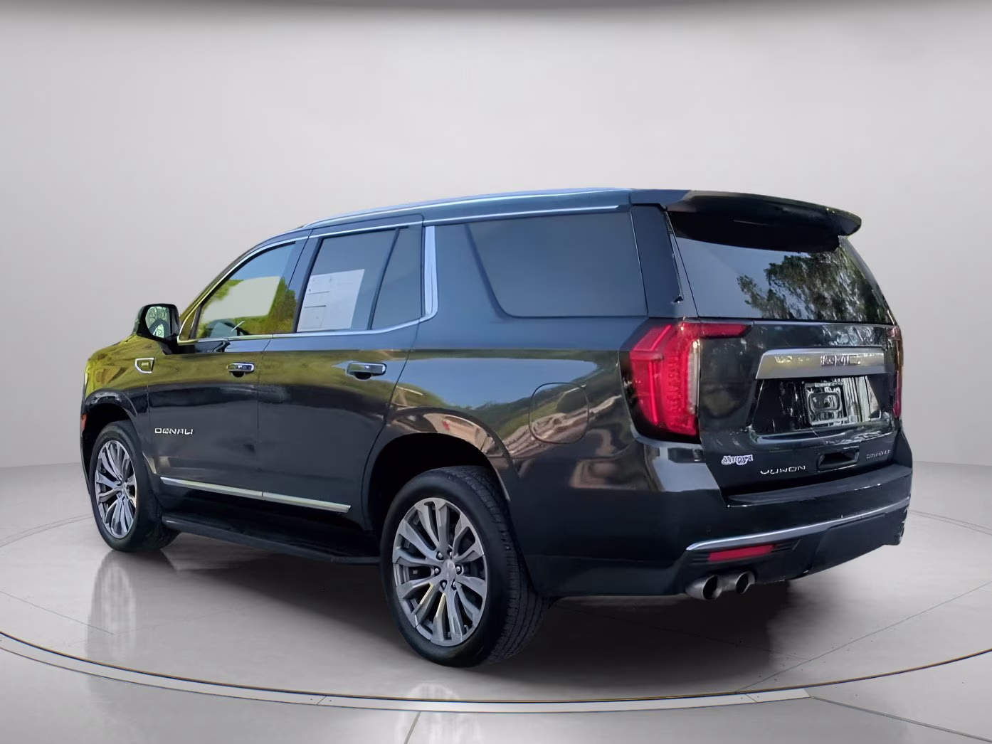 2021 Hunter Metallic GMC Yukon Denali RWD SUV