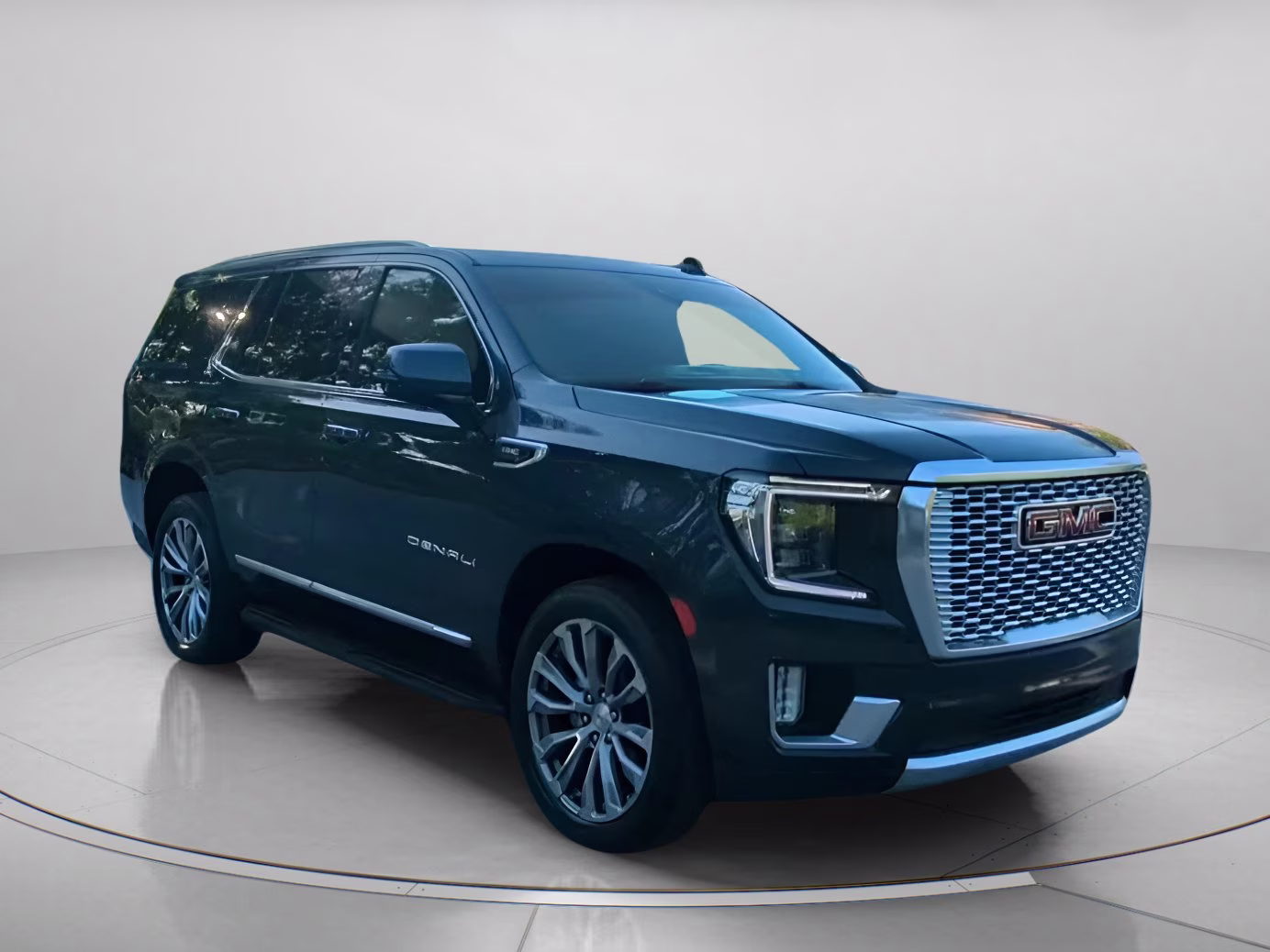 2021 Hunter Metallic GMC Yukon Denali RWD SUV