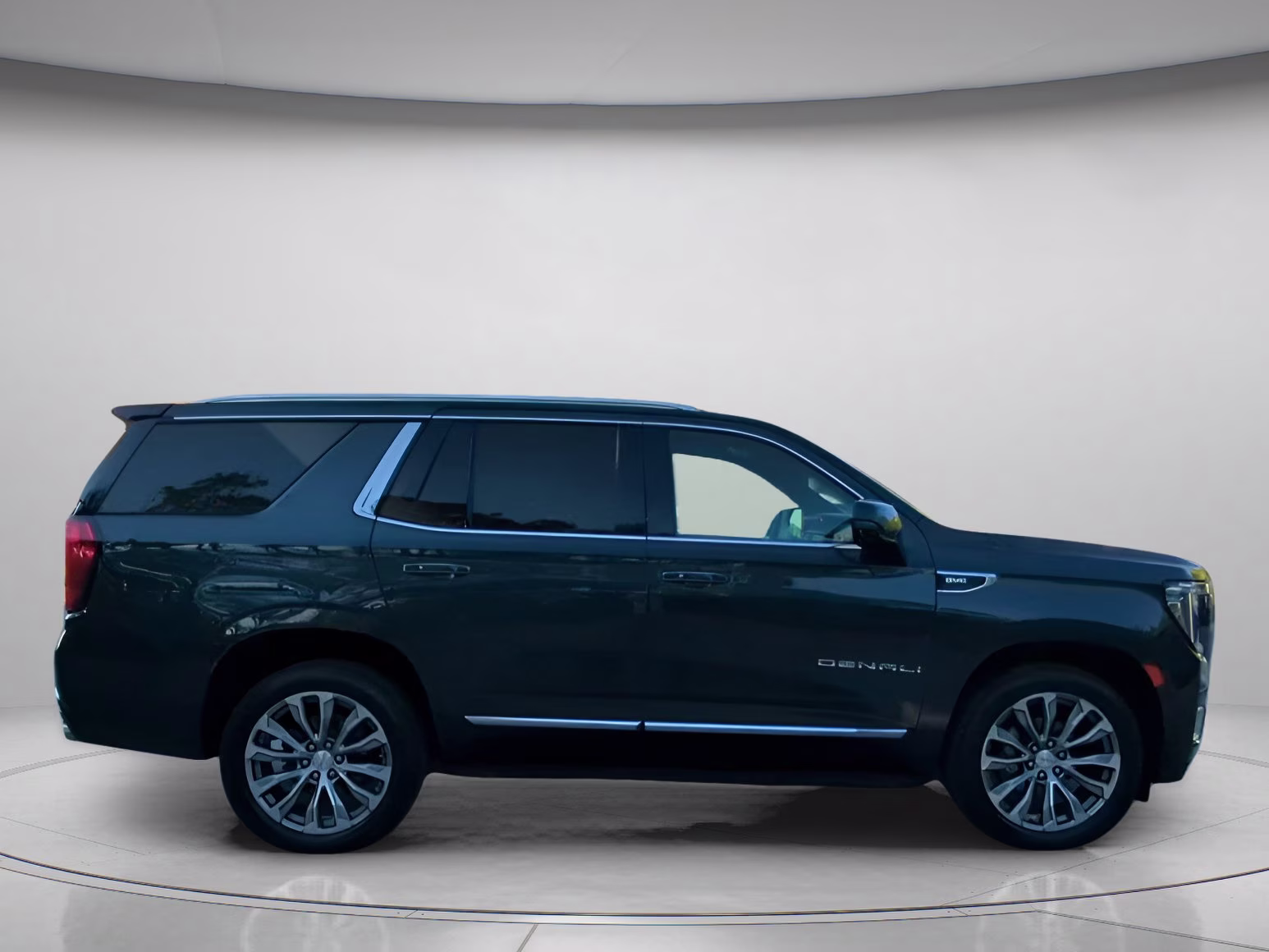 2021 Hunter Metallic GMC Yukon Denali RWD SUV