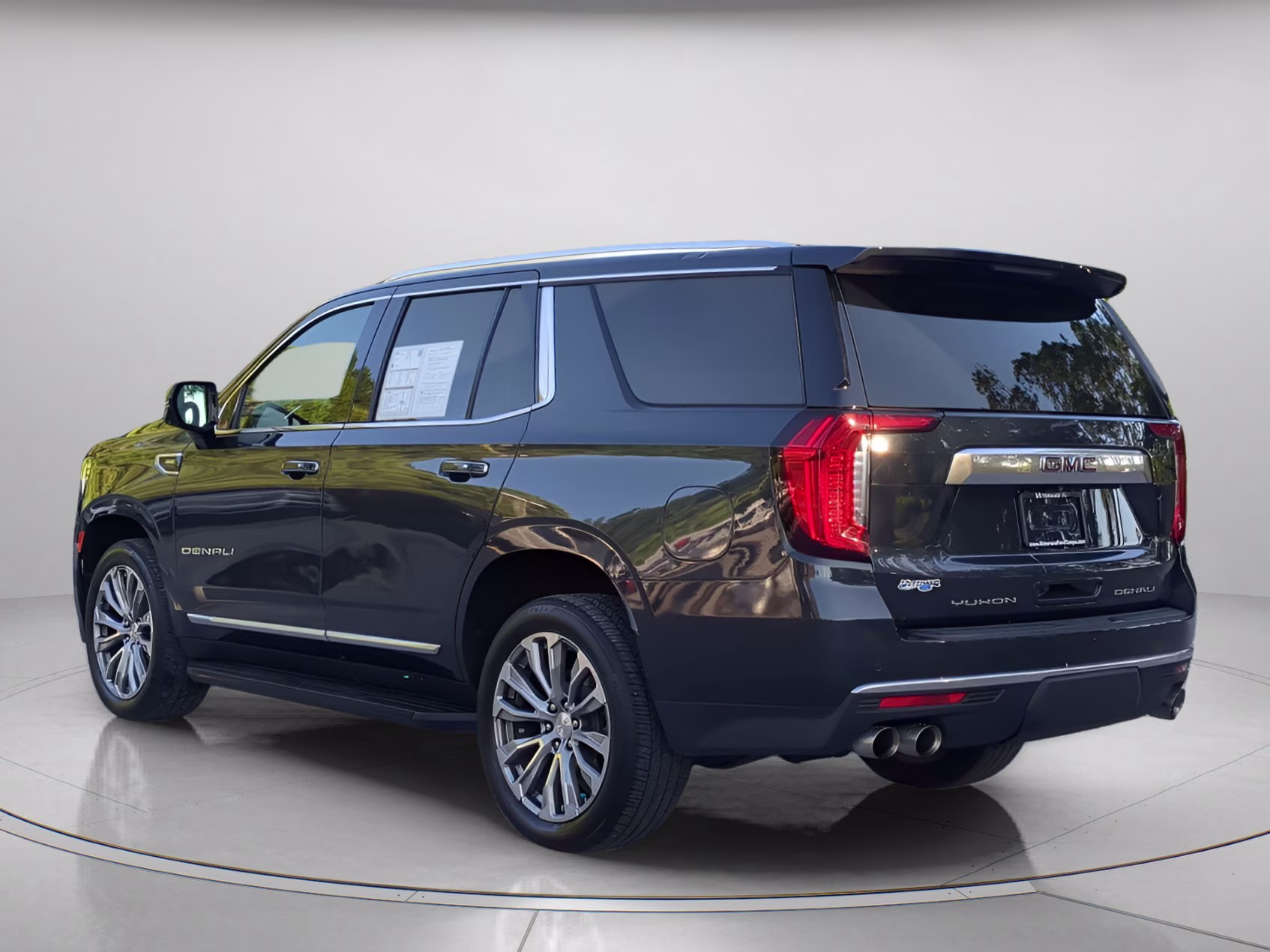 2021 Hunter Metallic GMC Yukon Denali RWD SUV