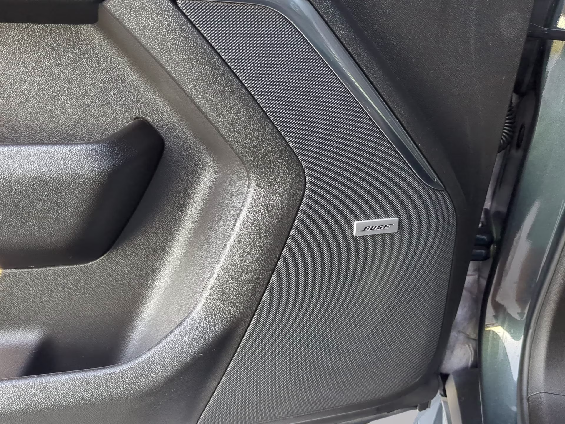 2021 Hunter Metallic GMC Yukon Denali RWD SUV