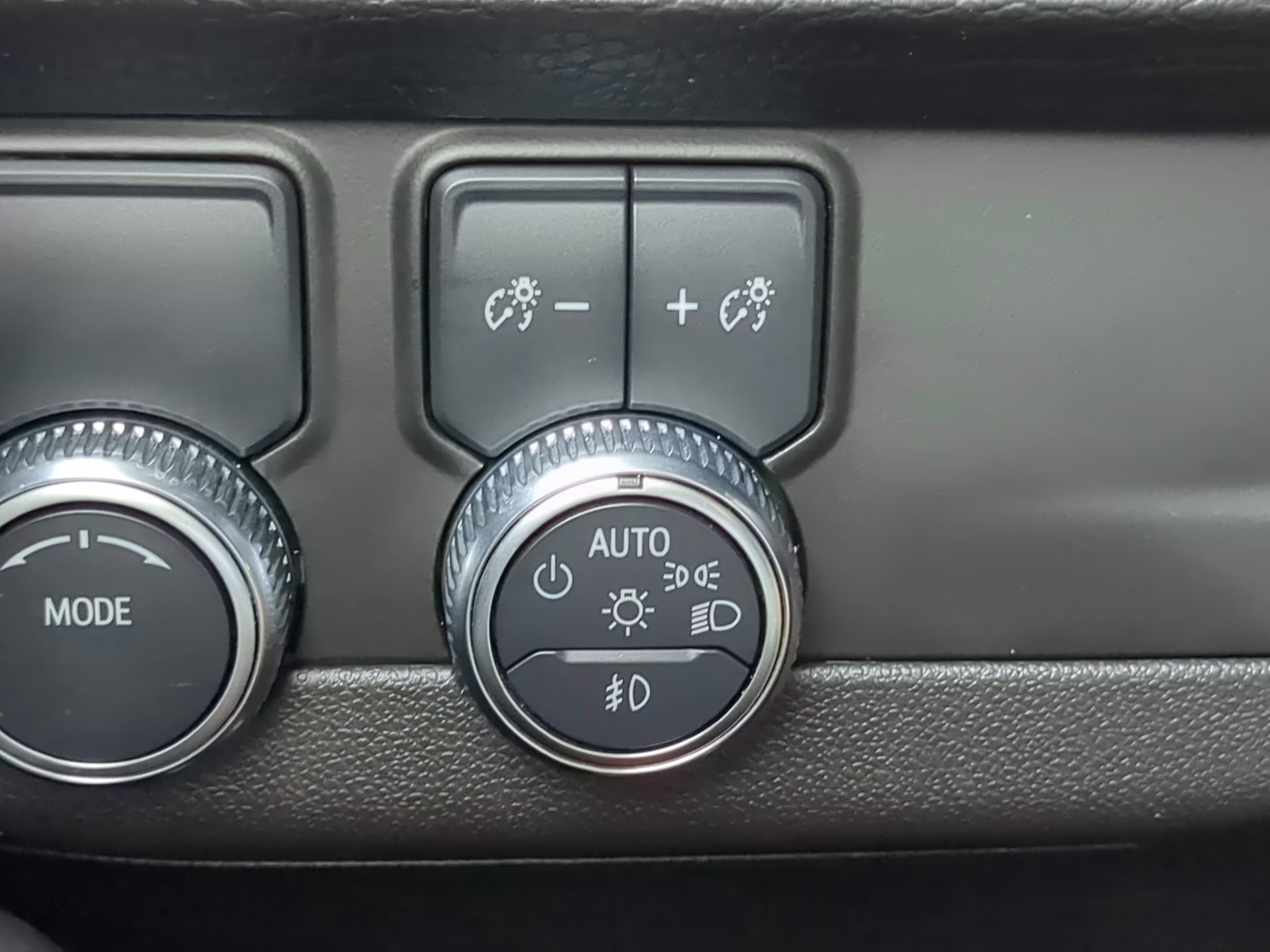 2021 Hunter Metallic GMC Yukon Denali RWD SUV