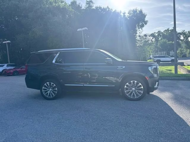 2021 Hunter Metallic GMC Yukon Denali RWD SUV