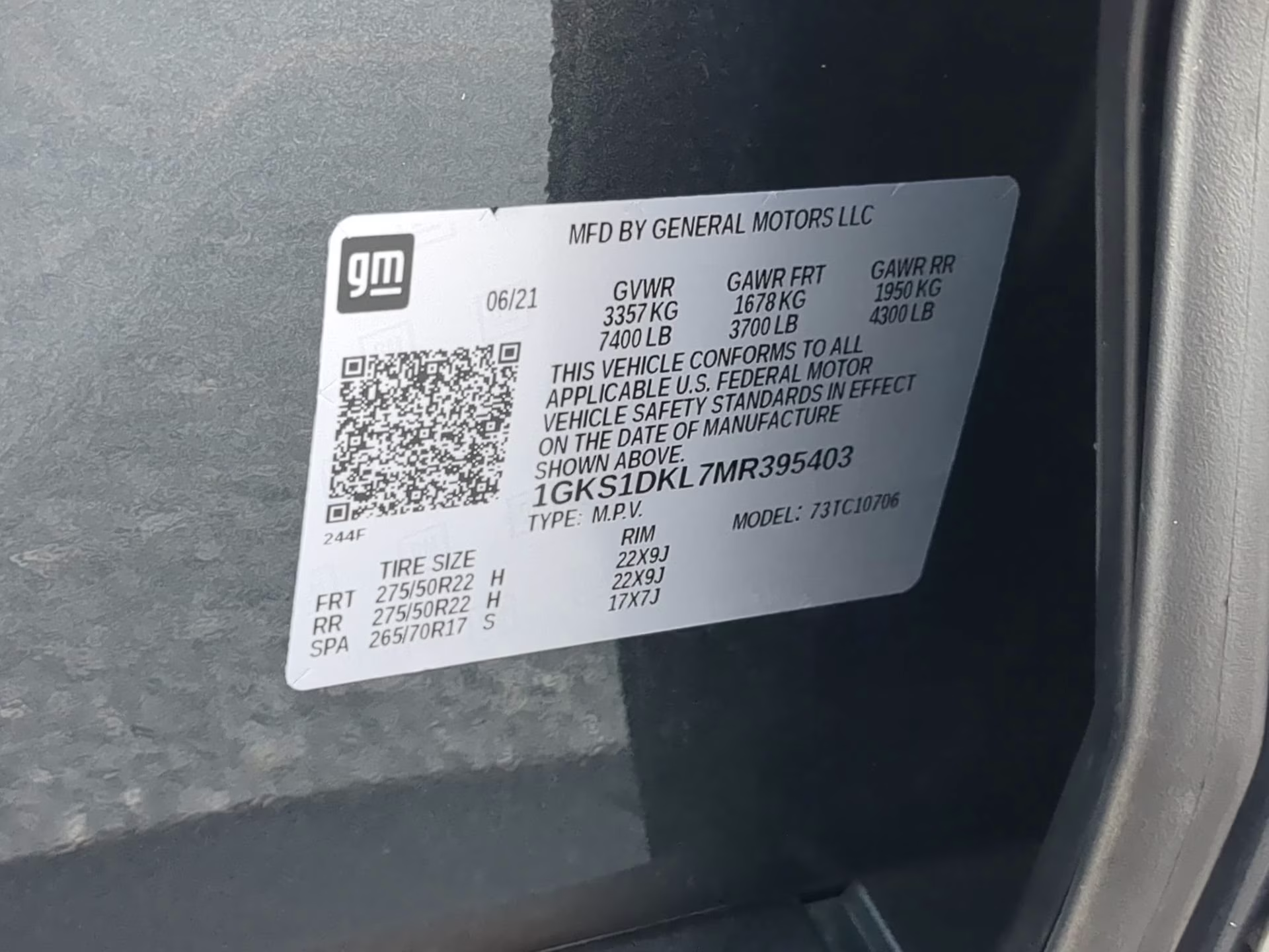 2021 Hunter Metallic GMC Yukon Denali RWD SUV