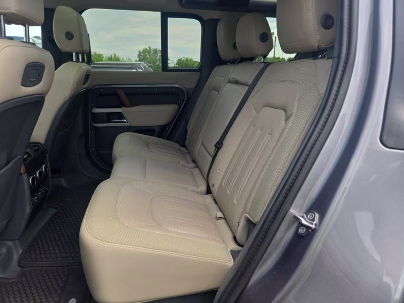 2020 Eiger Gray Metallic Land Rover Defender 110 SE AWD SUV