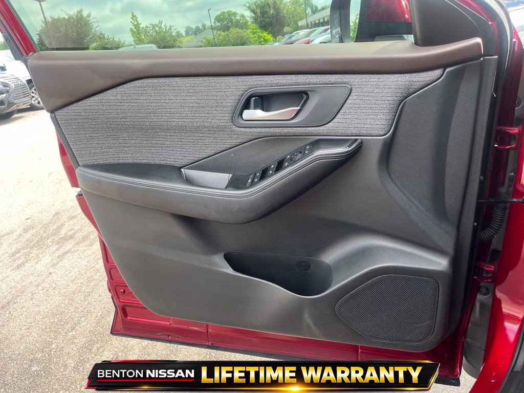 2021 Scarlet Ember Tintcoat Nissan Rogue SV AWD SUV