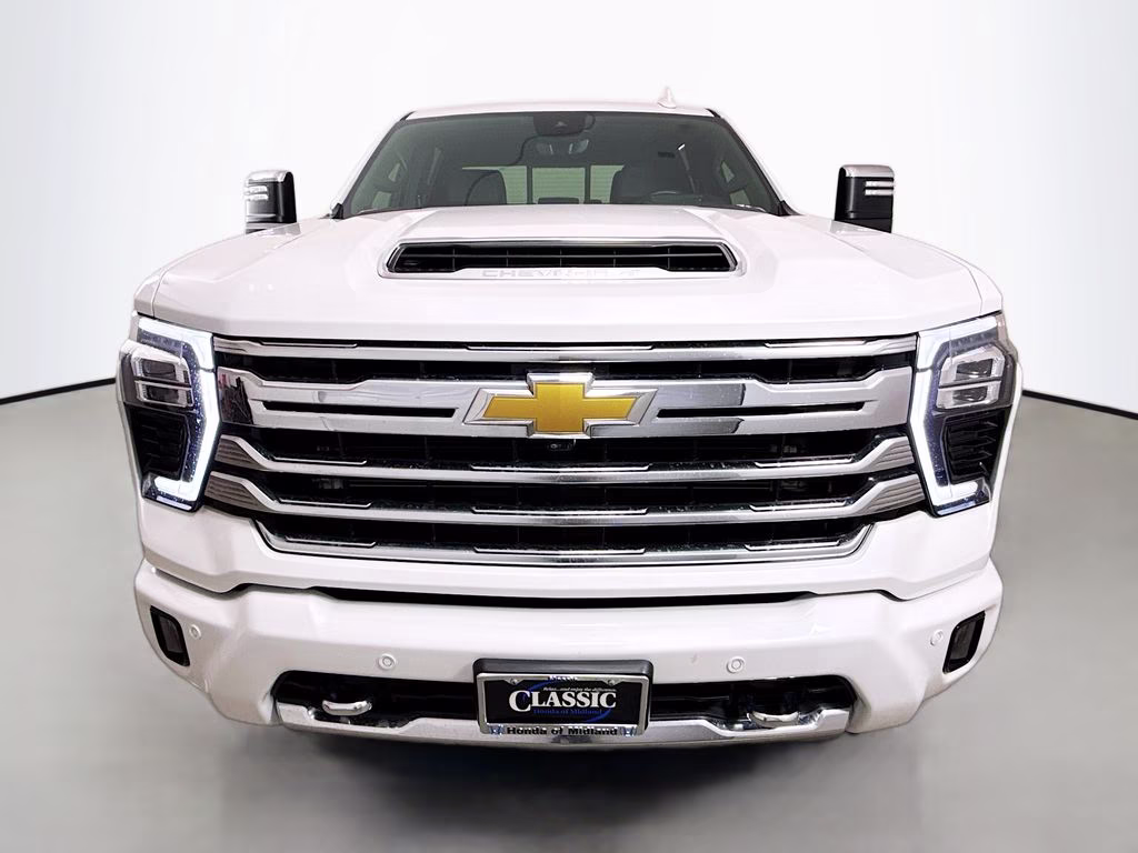 2024 Iridescent Pearl Tricoat Chevrolet Silverado 2500HD High Country 4X4 Truck