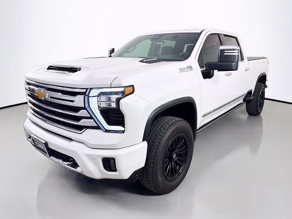 2024 Iridescent Pearl Tricoat Chevrolet Silverado 2500HD High Country 4X4 Truck