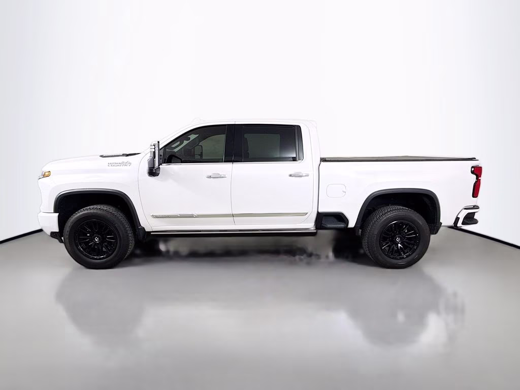 2024 Iridescent Pearl Tricoat Chevrolet Silverado 2500HD High Country 4X4 Truck