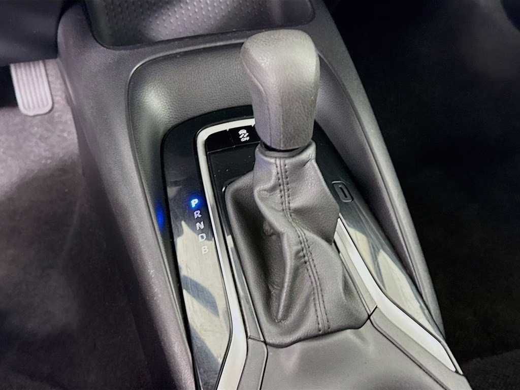 2024 Classic Silver Metallic Toyota Corolla LE FWD Sedan