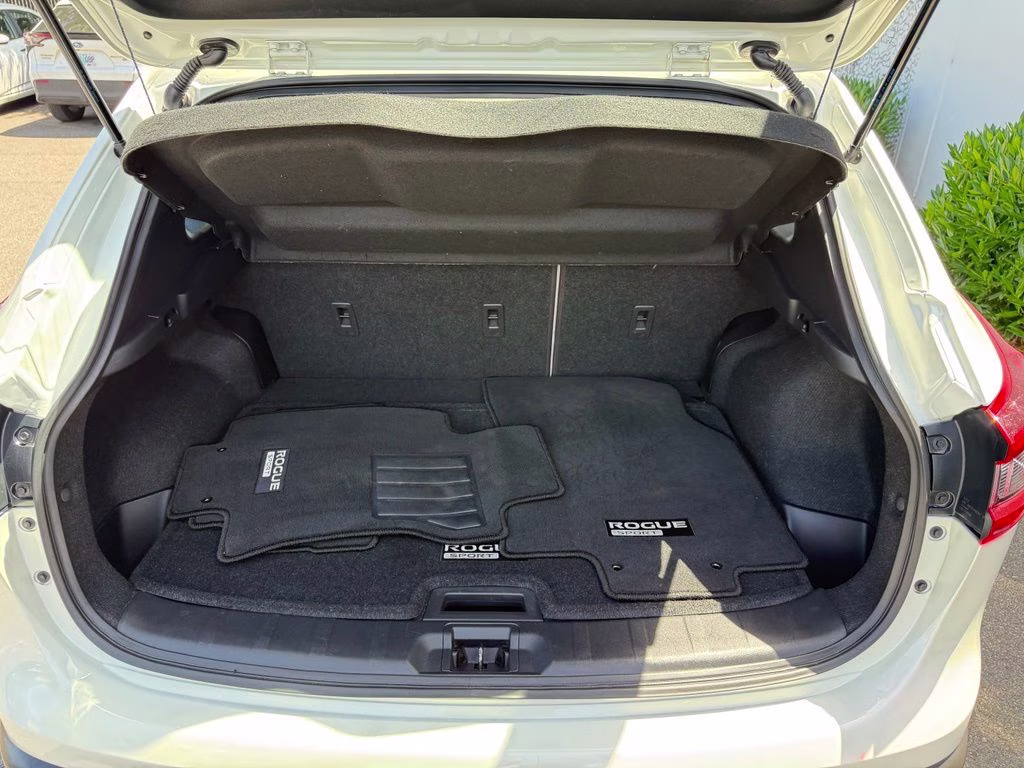 2022 Pearl White Tricoat Nissan Rogue Sport SL AWD SUV