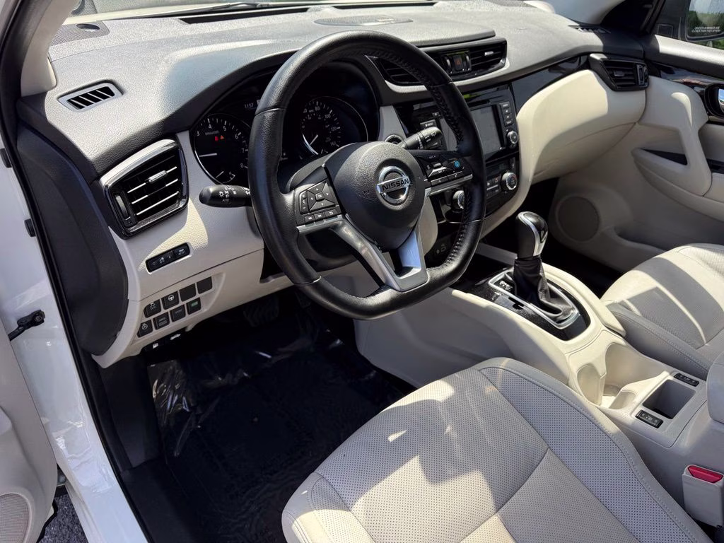 2022 Pearl White Tricoat Nissan Rogue Sport SL AWD SUV