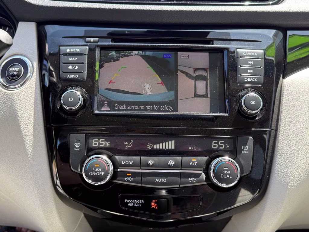 2022 Pearl White Tricoat Nissan Rogue Sport SL AWD SUV