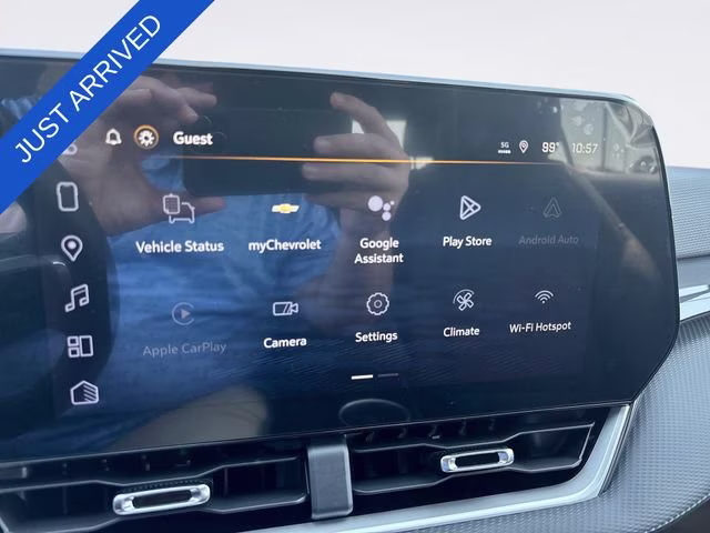 2026 Mosaic Black Metallic Chevrolet Equinox LT FWD SUV