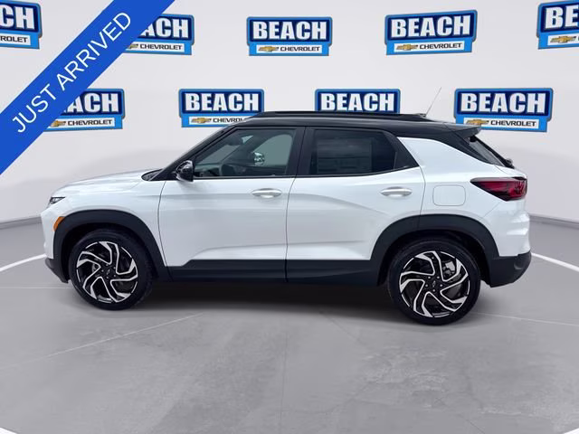 2026 Iridescent Pearl Tricoat Chevrolet Trailblazer RS FWD SUV