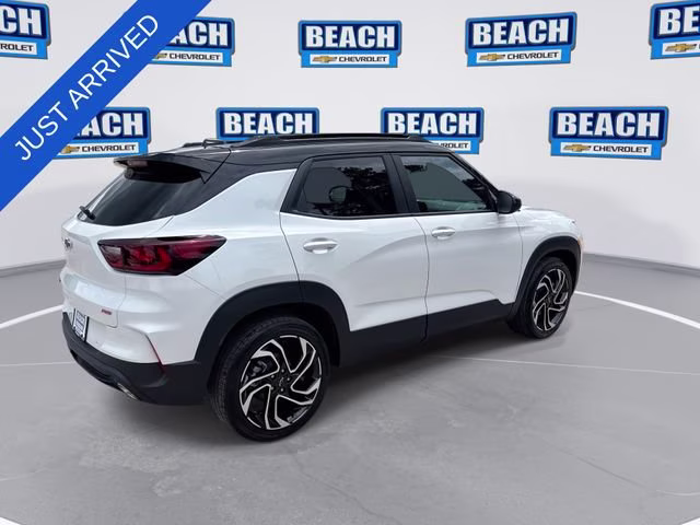 2026 Iridescent Pearl Tricoat Chevrolet Trailblazer RS FWD SUV