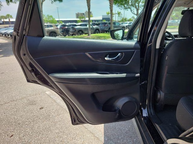 2017 Magnetic Black Nissan Rogue S FWD SUV