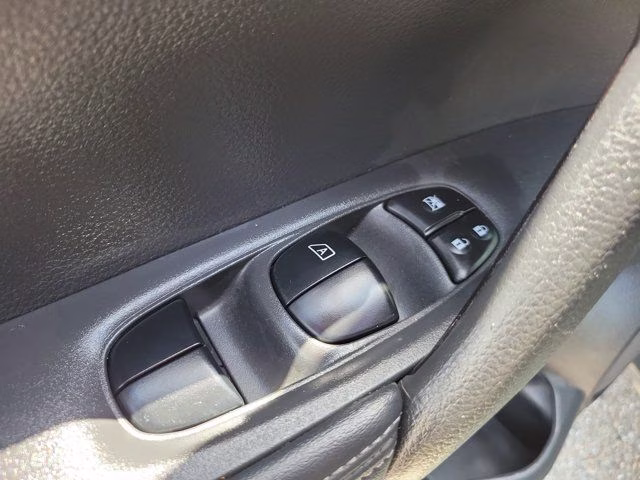 2017 Magnetic Black Nissan Rogue S FWD SUV