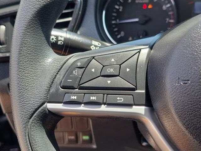2017 Magnetic Black Nissan Rogue S FWD SUV