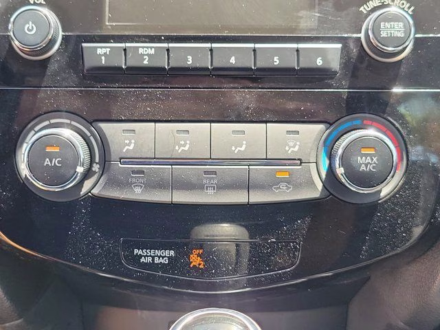 2017 Magnetic Black Nissan Rogue S FWD SUV