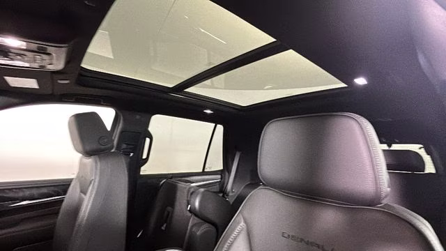 2023 Sterling Metallic GMC Yukon Denali 4X4 SUV