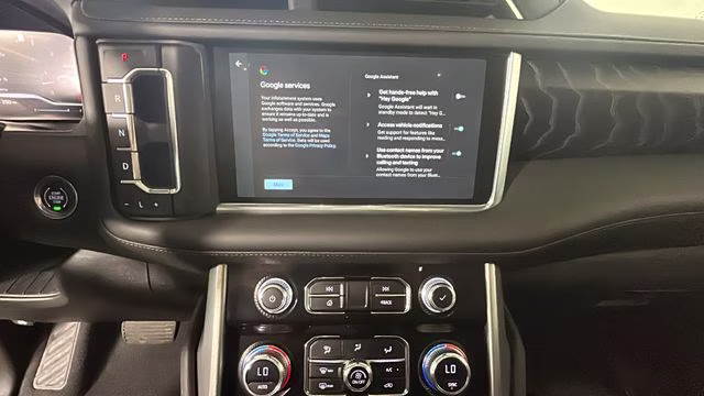 2023 Sterling Metallic GMC Yukon Denali 4X4 SUV