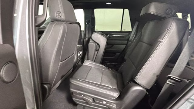 2023 Sterling Metallic GMC Yukon Denali 4X4 SUV