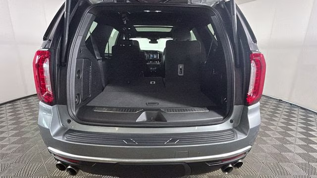 2023 Sterling Metallic GMC Yukon Denali 4X4 SUV