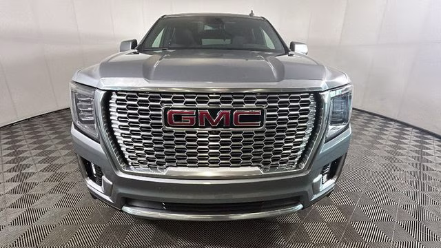2023 Sterling Metallic GMC Yukon Denali 4X4 SUV