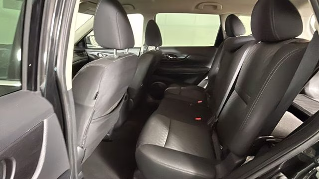 2020 Magnetic Black Pearl Nissan Rogue SV AWD SUV
