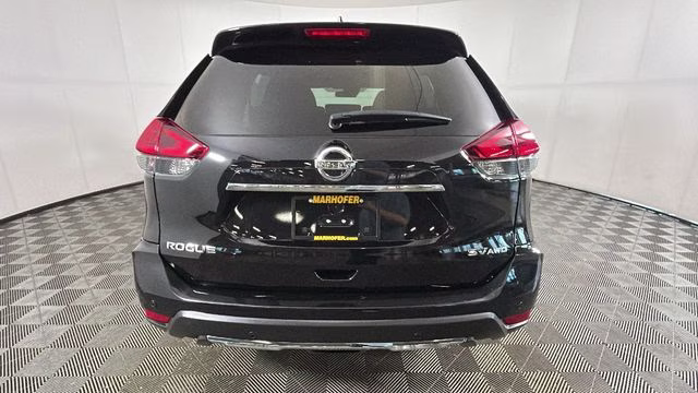 2020 Magnetic Black Pearl Nissan Rogue SV AWD SUV