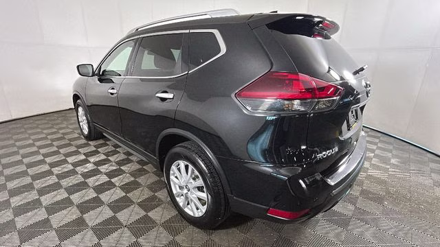 2020 Magnetic Black Pearl Nissan Rogue SV AWD SUV
