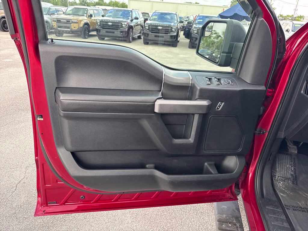 2015 Ruby Red Metallic Tinted Clearcoat Ford F-150 XLT 4X4 Truck