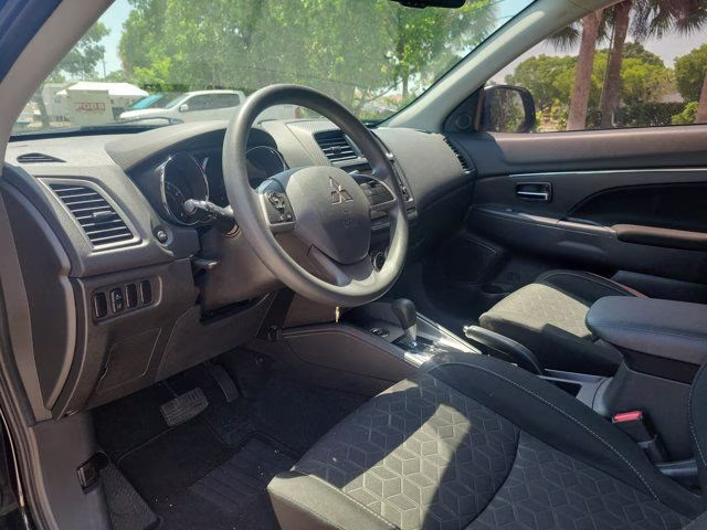 2024 Labrador Black Pearl Mitsubishi Outlander Sport 2.0 ES 4X4 SUV