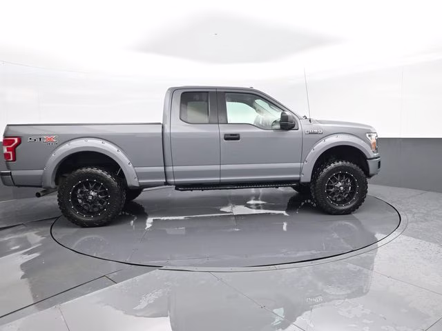 2019 Gray Metallic Ford F-150 XL 4X4 Truck