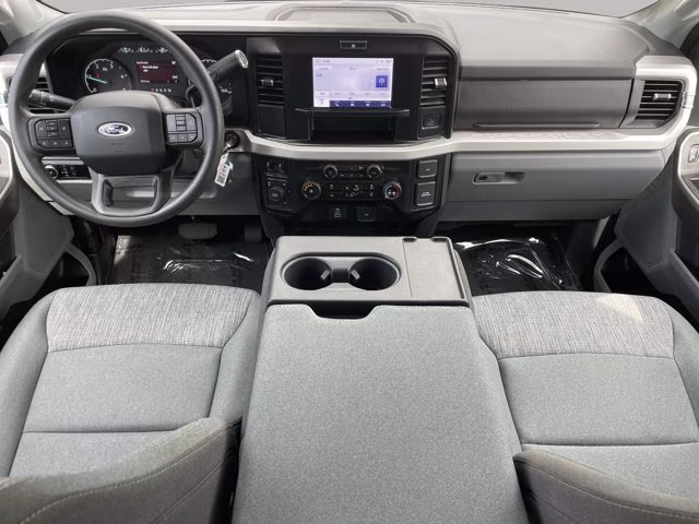 2025 Oxford White Ford Super Duty F-250 SRW XLT 4X4 Truck