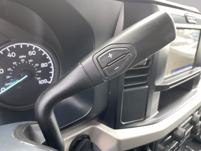 2025 Oxford White Ford Super Duty F-250 SRW XLT 4X4 Truck