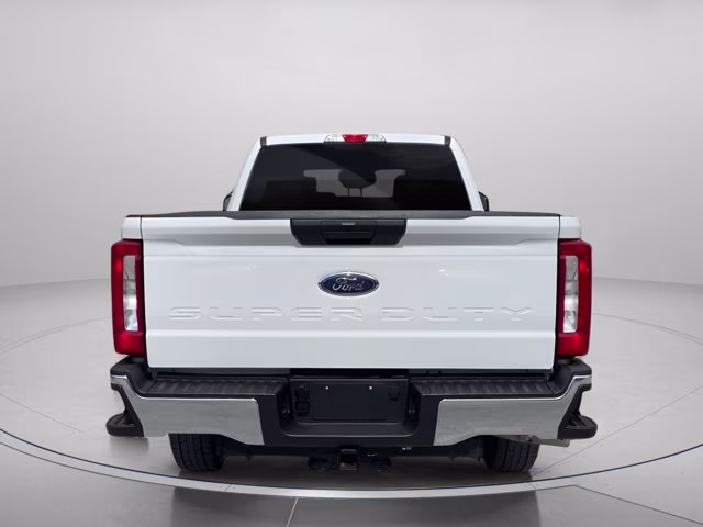 2025 Oxford White Ford Super Duty F-250 SRW XLT 4X4 Truck