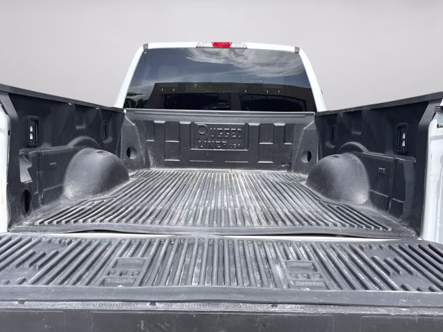 2025 Oxford White Ford Super Duty F-250 SRW XLT 4X4 Truck