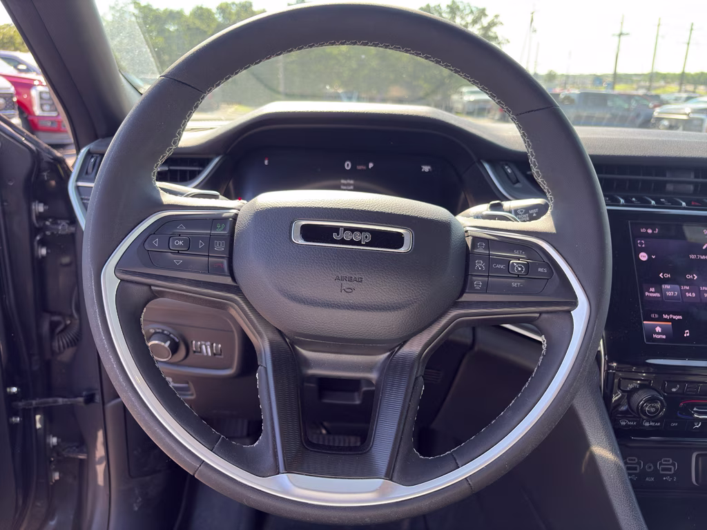 2025 Baltic Gray Metallic Clearcoat Jeep Grand Cherokee L Altitude X 4X4 SUV