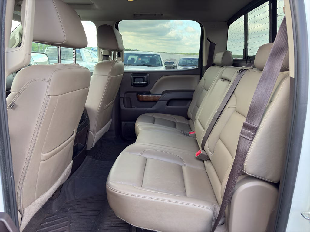 2017 Summit White GMC Sierra SLT 4X4 Truck