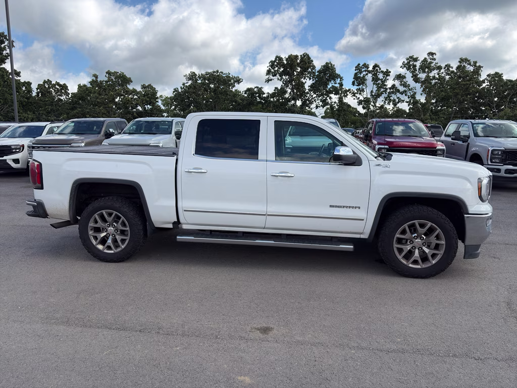 2017 Summit White GMC Sierra SLT 4X4 Truck