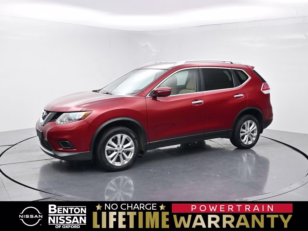 2015 Cayenne Red Pearl Nissan Rogue SV FWD SUV