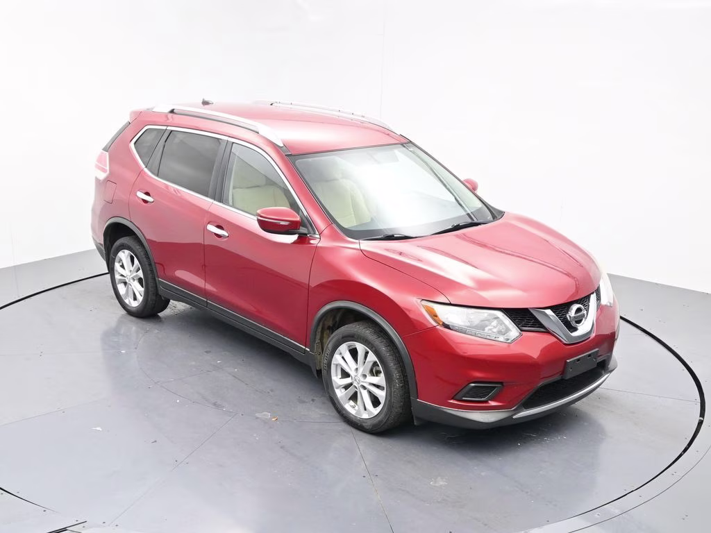 2015 Cayenne Red Pearl Nissan Rogue SV FWD SUV