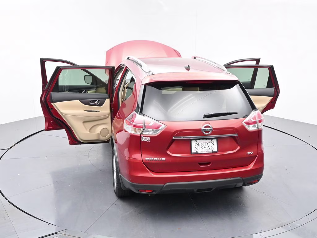 2015 Cayenne Red Pearl Nissan Rogue SV FWD SUV