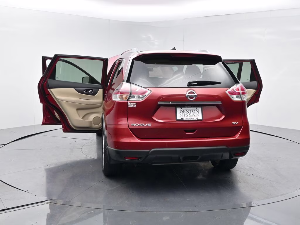 2015 Cayenne Red Pearl Nissan Rogue SV FWD SUV
