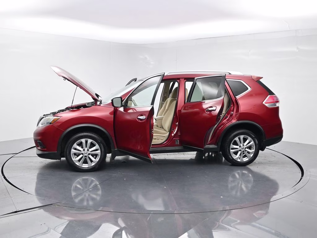 2015 Cayenne Red Pearl Nissan Rogue SV FWD SUV