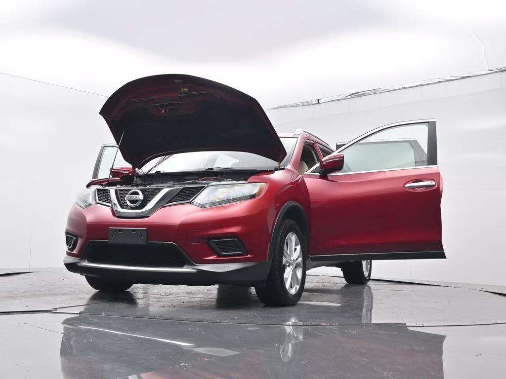 2015 Cayenne Red Pearl Nissan Rogue SV FWD SUV