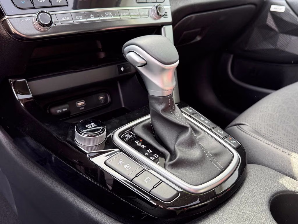 2026 Fusion Black Kia Seltos SX AWD SUV
