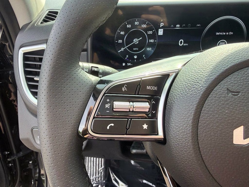 2026 Fusion Black Kia Seltos SX AWD SUV